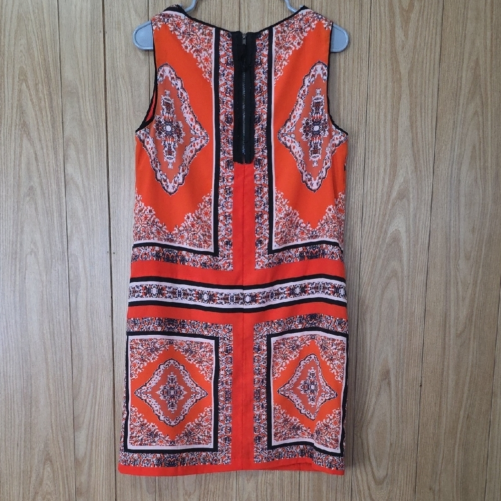 Carmen Marc Valvo Vibrant Orange Geometric Mini Dress - Picture 6 of 7